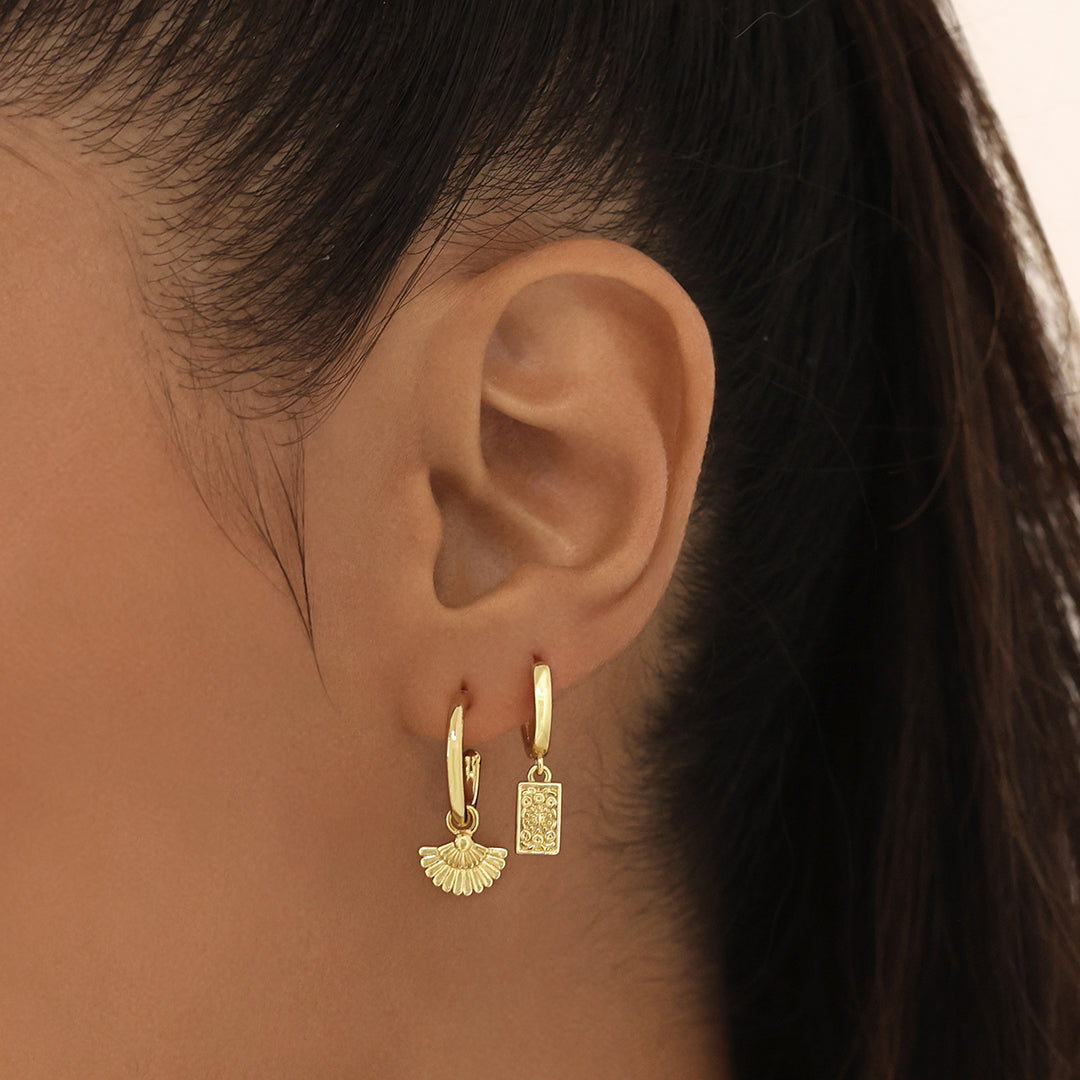 Fira Earrings Gold