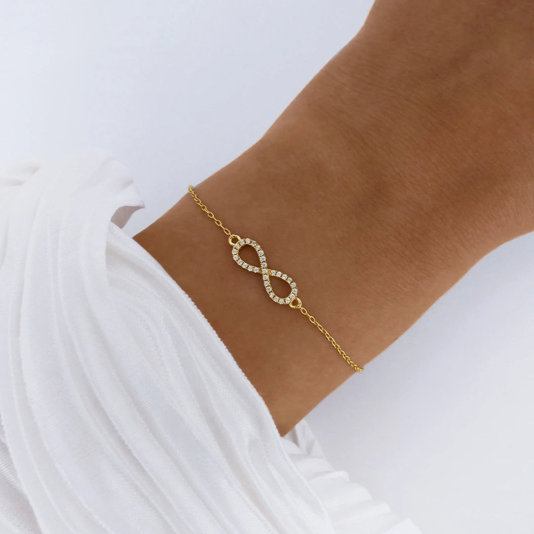 Infinity Bracelet Gold