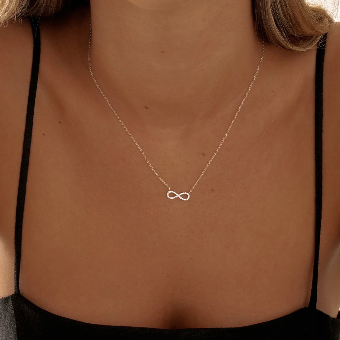 Infinity Necklace Silver