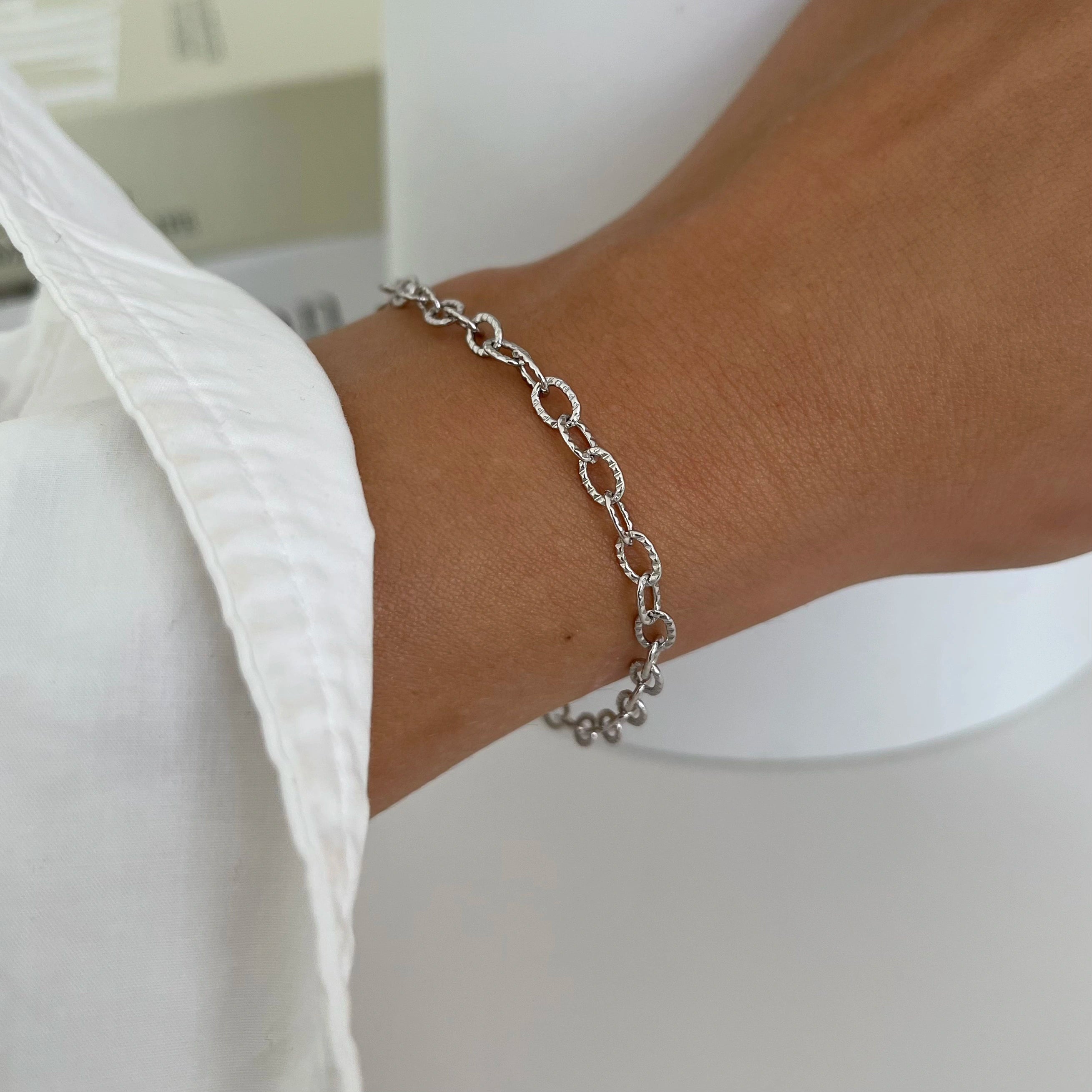 #colour_silver