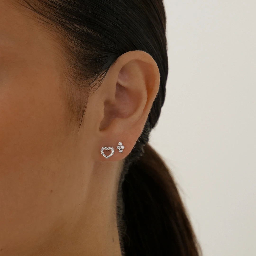 Bella Heart Studs in Silver with Zirconia