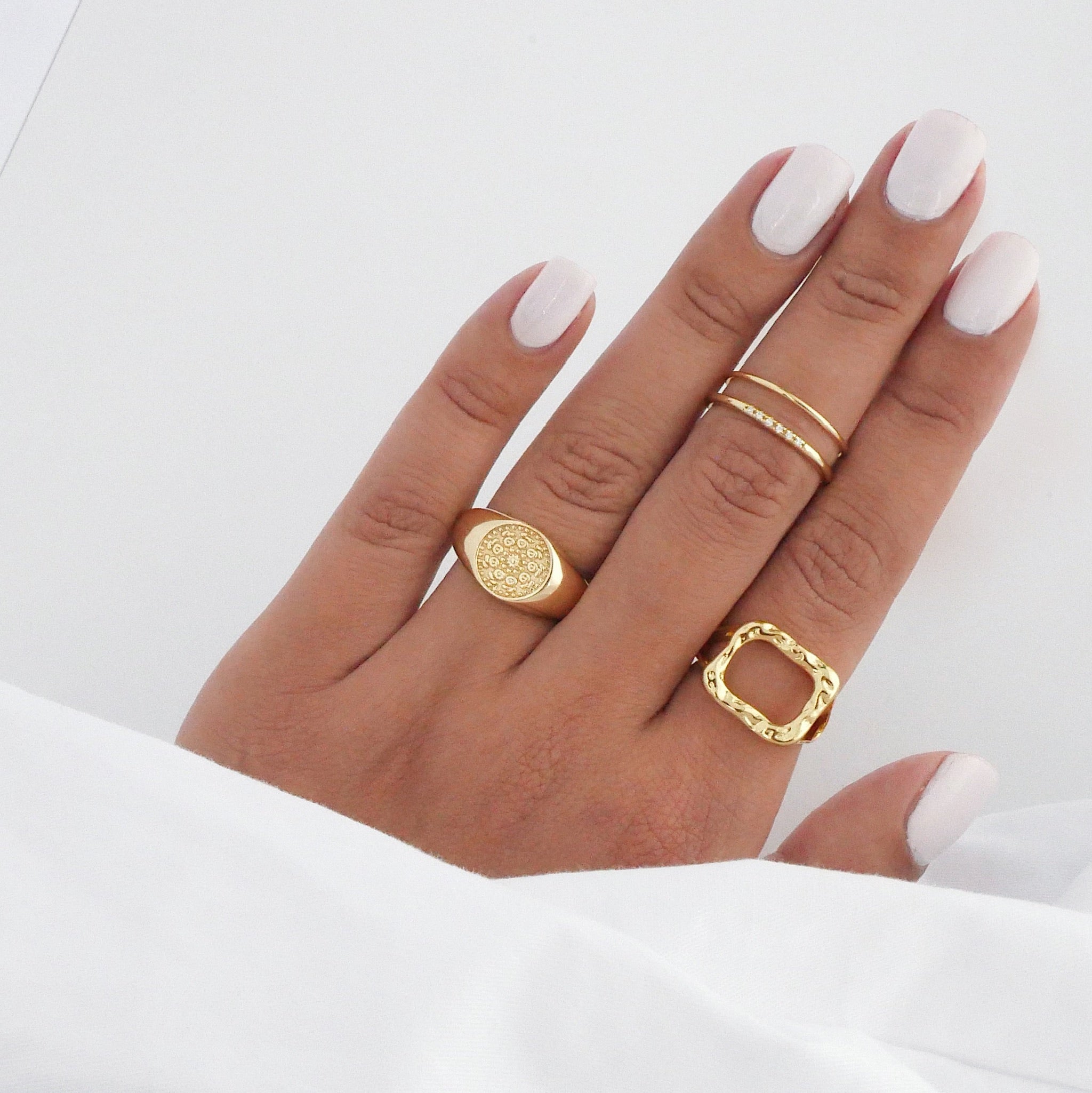 Pella Ring Gold